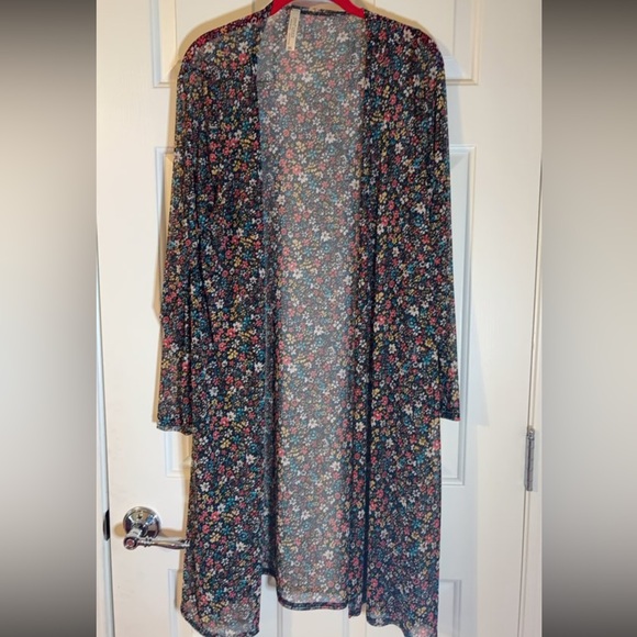 Sweaters - Hot Luxx Floral Kimono Cardigan